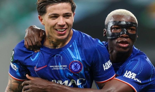 切尔西打造典礼三中场，恩佐史上第一人，有望取代阿森纳