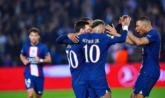 法甲焦点战：马赛主场强攻，洛里昂防守反击暗藏玄机（2025-09-13 02:45）