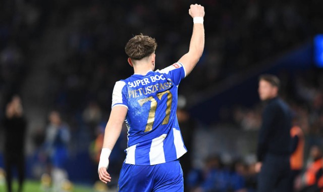 巴萨更衣室密谋！阿劳霍生日晚宴背后的冲冠决心