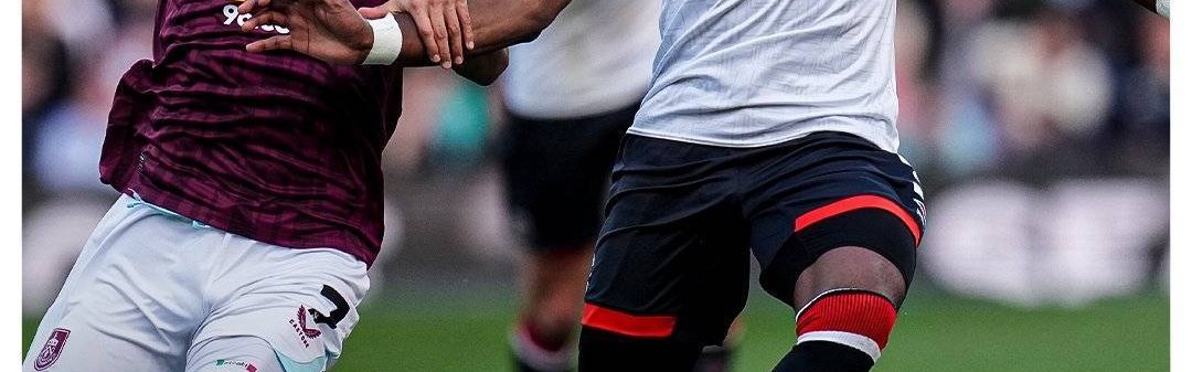 天差地别卢顿惨败给一起降级的伯恩利，两队分列英冠首尾两端