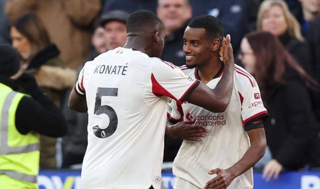 雪藏萨拉赫激活两大亿元先生，伊萨克处子球，利物浦2-0终结3连败