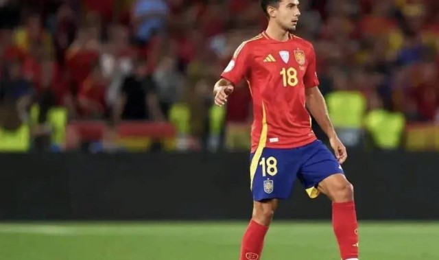 西甲媒体透露：阿隆索非常欣赏西班牙国脚祖比门迪，皇马准备从阿森纳手里截胡