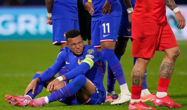 继登贝莱和亚马尔之后，姆巴佩为何也在世预赛受伤？丨记者观察