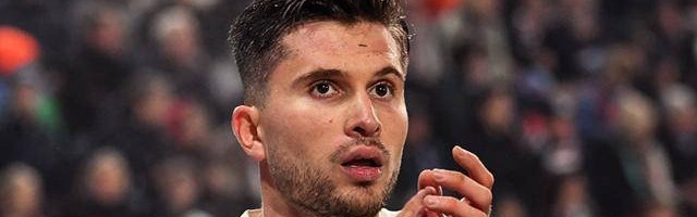 德甲焦点战：稳定状态的奥格斯堡迎战表现挣扎的科隆