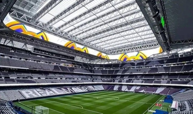 西甲半程球市榜单：新伯纳乌的盛宴，巴萨数据“失真”，为何上座率难见99%？