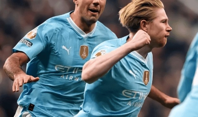 大反转！曼城三冠王功勋留队！瓜帅罕见开后门，德布劳内委屈了