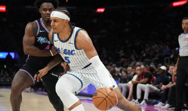 班凯罗27+8+7贝恩21分 阿德巴约20分魔术擒热火7连胜