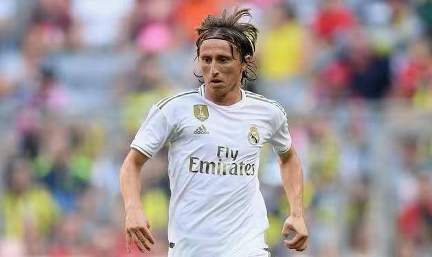 早知道 | AC米兰官宣莫德里奇加盟