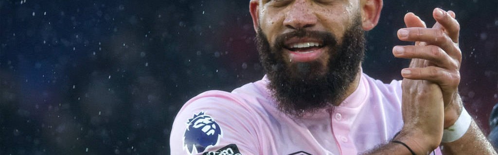 曼联应抓住时机签下水晶宫射手马泰塔，填补锋线拼图