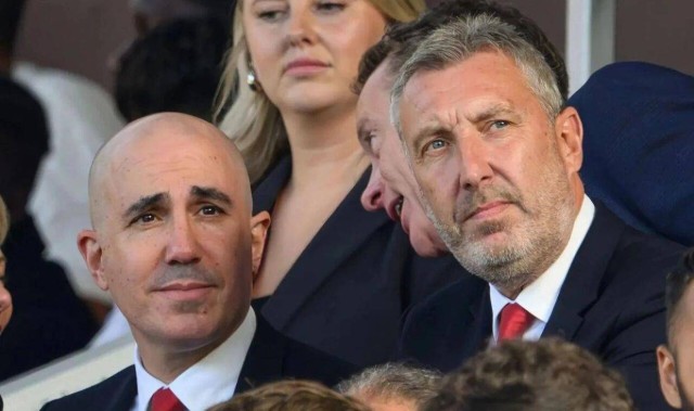 曼联夏窗恐不只签四人，下赛季球队拟大换血！多人正迎来告别演出