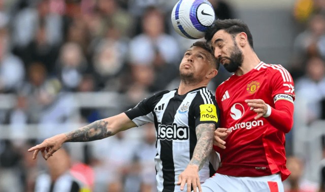 1-4纽卡！加纳乔超越C罗 曼联惨败创造耻辱纪录 曼城隔空被挤出前4