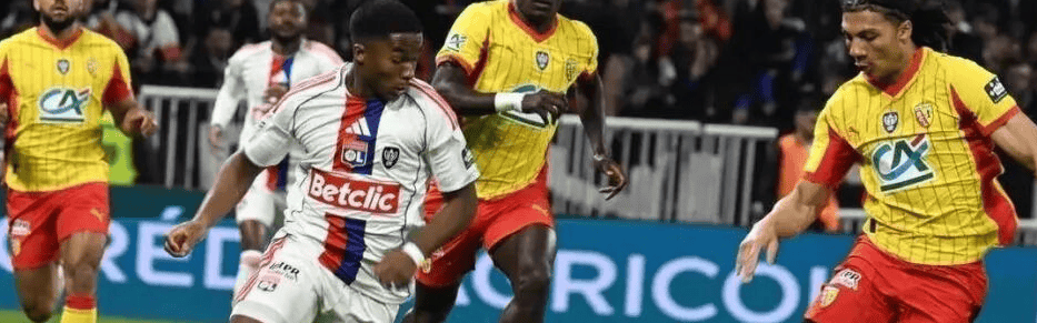 法甲第26轮焦点战：里昂VS巴黎FC