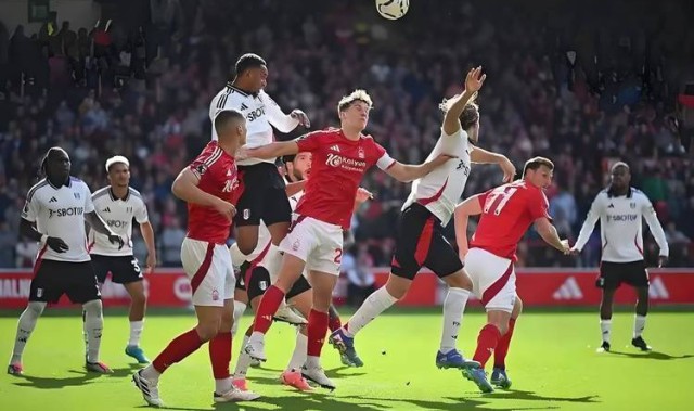 法甲焦点：欧塞尔 VS 摩纳哥，谁能抢占先机？