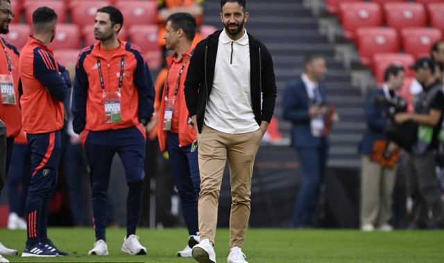 曼联主帅阿莫林帅位危机：下课倒计时？名宿卡拉格直言“圣诞前必定结束”