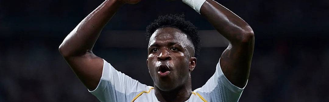 皇马2-1马洛卡，伯纳乌惊魂两分钟，维尼修斯绝杀登顶西甲