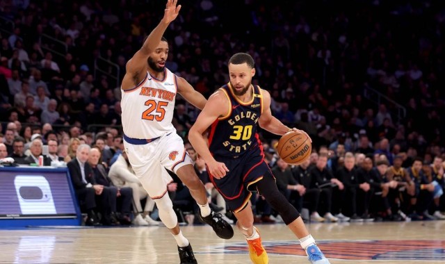 库里28+9+7巴特勒19分 勇士逆转尼克斯取两连胜