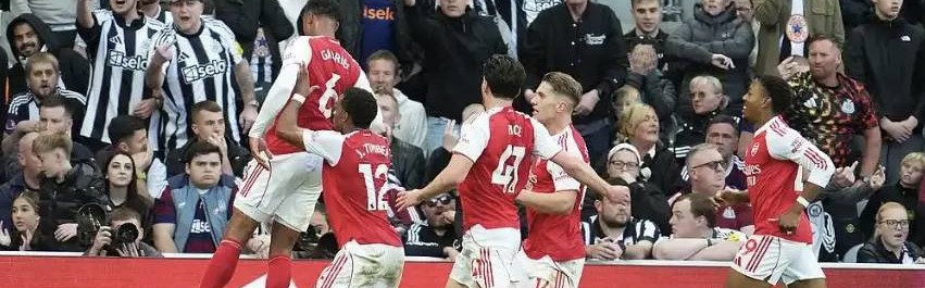 卖15人仍斩10连胜！埃梅里用残阵吊打曼联，豪门瞎找帅真瞎了眼？