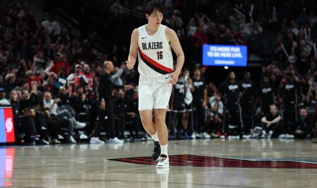 杨瀚森季前赛G2惊人蜕变 完美第3节究竟发生了什么？