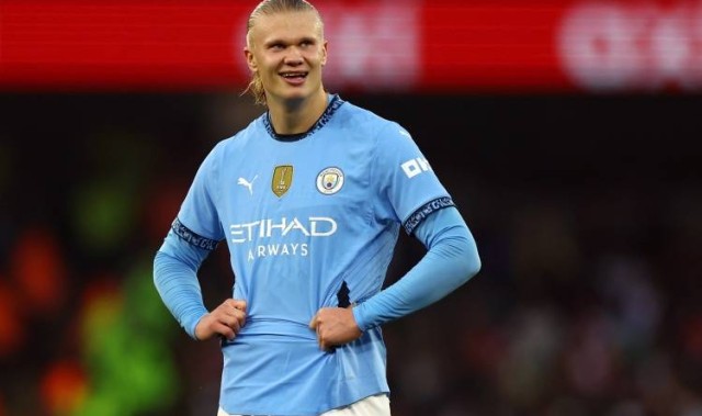 哈兰德7场9球扛起曼城重任，连续9场取得进球，对飙凯恩姆巴佩