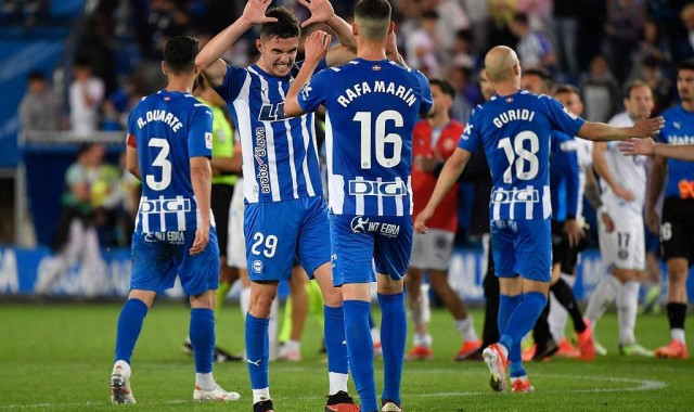 周一011西甲：阿拉维斯VS巴伦西亚，精准比分与深度剖析